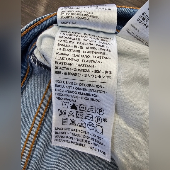 Levi's Premium Wedgie Jeans Distressed Knee‎ Size 27 - Picture 8 of 12